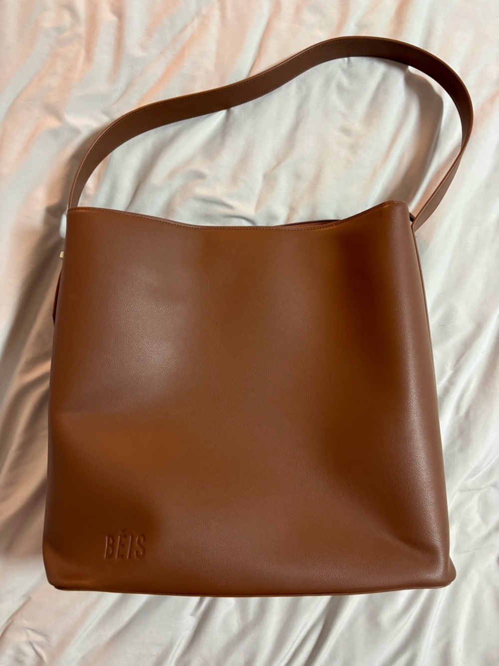 BEIS Essential Tote in Maple